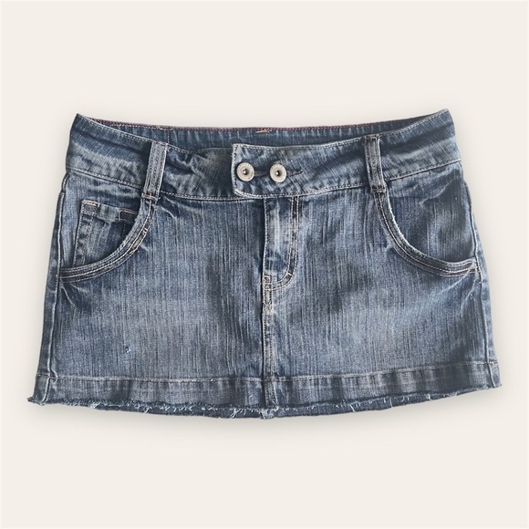 SOLD - Picture 3 of 4